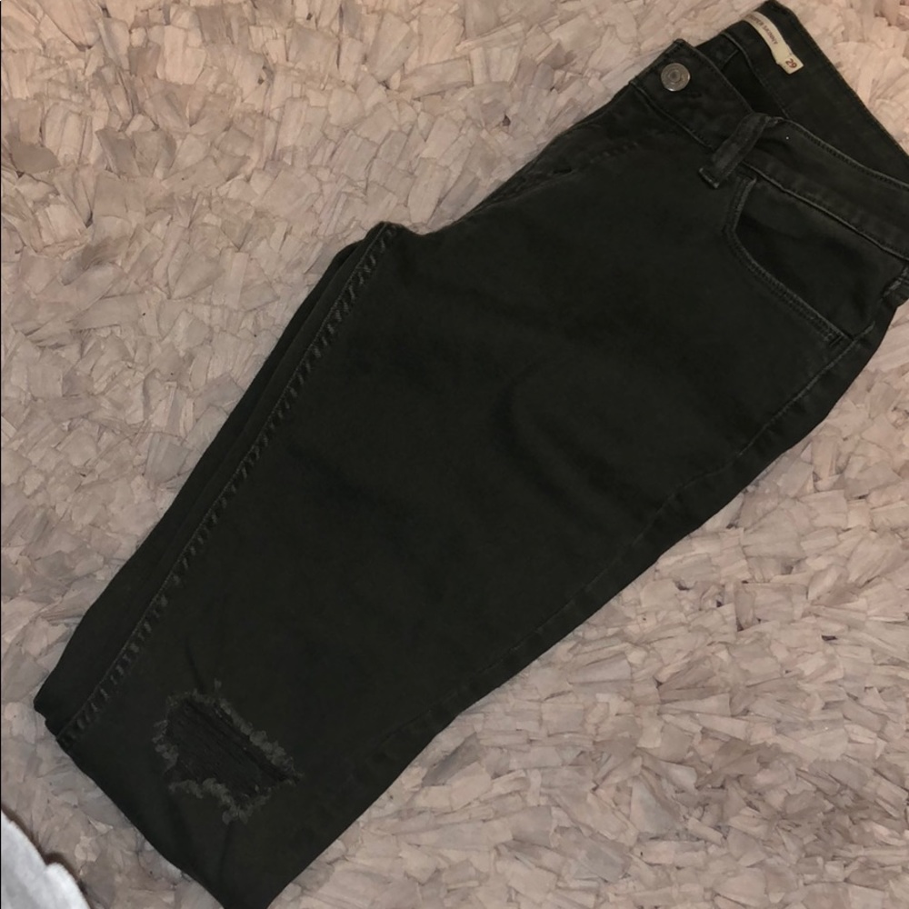 Levi green distressed jeans